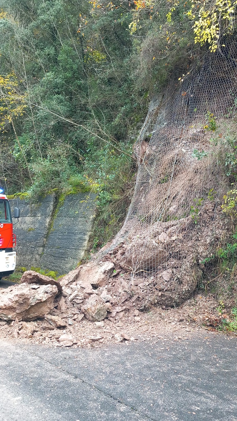 immagine notizia (ptn) Provincia, viabilità: frana in Valserra, istituito il senso unico alternato sulla Sp 67
